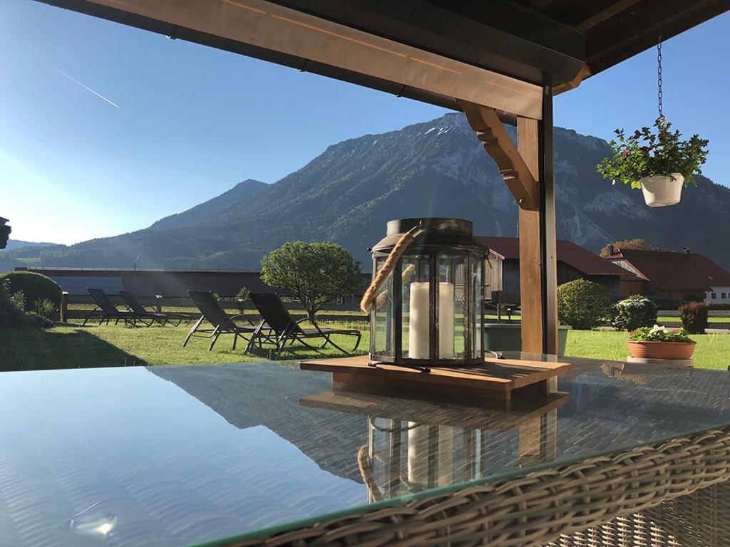 Haus Jaeger Ferienwohnungen Mit Indoor-Pool Inkl. Chiemgaukarte Ruhpolding Esterno foto